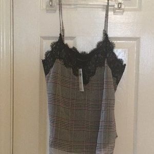 S Abercrombie black and red houndstooth loose cami w/ eyelash lace detail